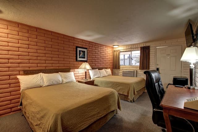 Standard Room, 2 Queen Beds