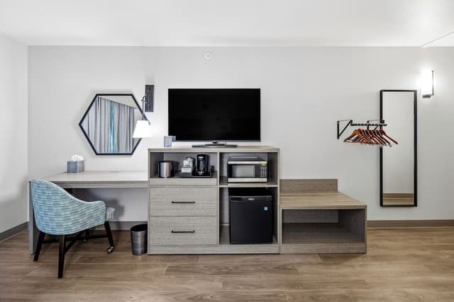 Standard Room, 2 Queen Beds, Accessible