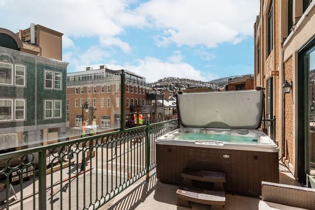 2-Bedroom Condominium with Spa #209