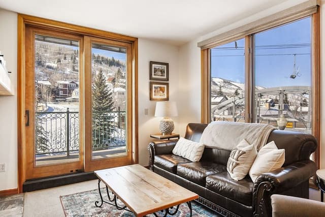 1-Bedroom Condominium with Spa #202