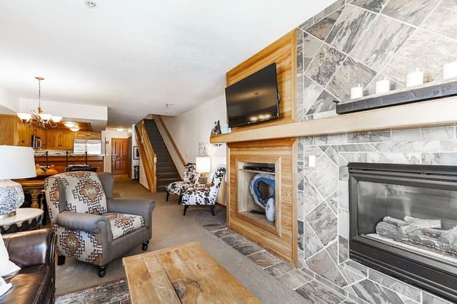 1-Bedroom Condominium with Spa #202