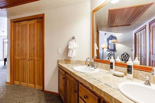 2-Bedroom Condominium with Spa #203