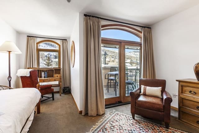 1-Bedroom Condominium with Spa #202