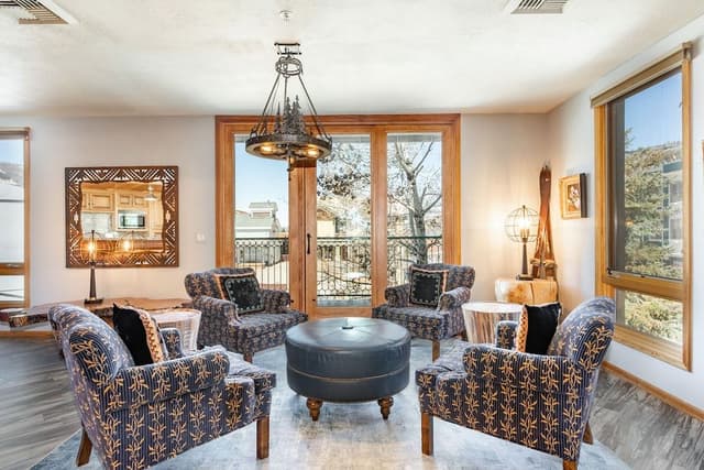 3-Bedroom Condominium with Spa #212