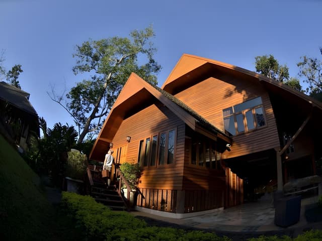4 Bedroom Villa