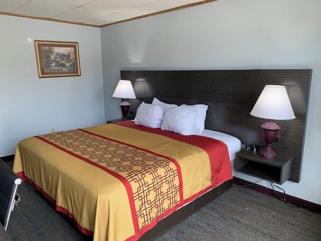 Standard Room, 1 King Bed, Non Smoking