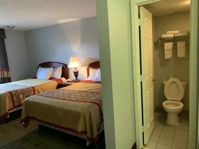 Standard Room, 2 Queen Beds, Non Smoking