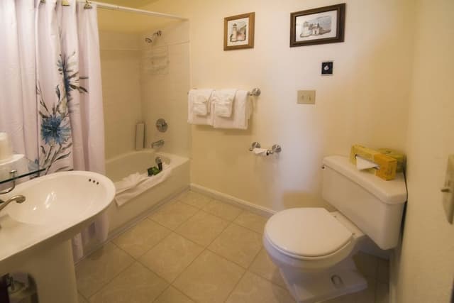 8 - Turret room