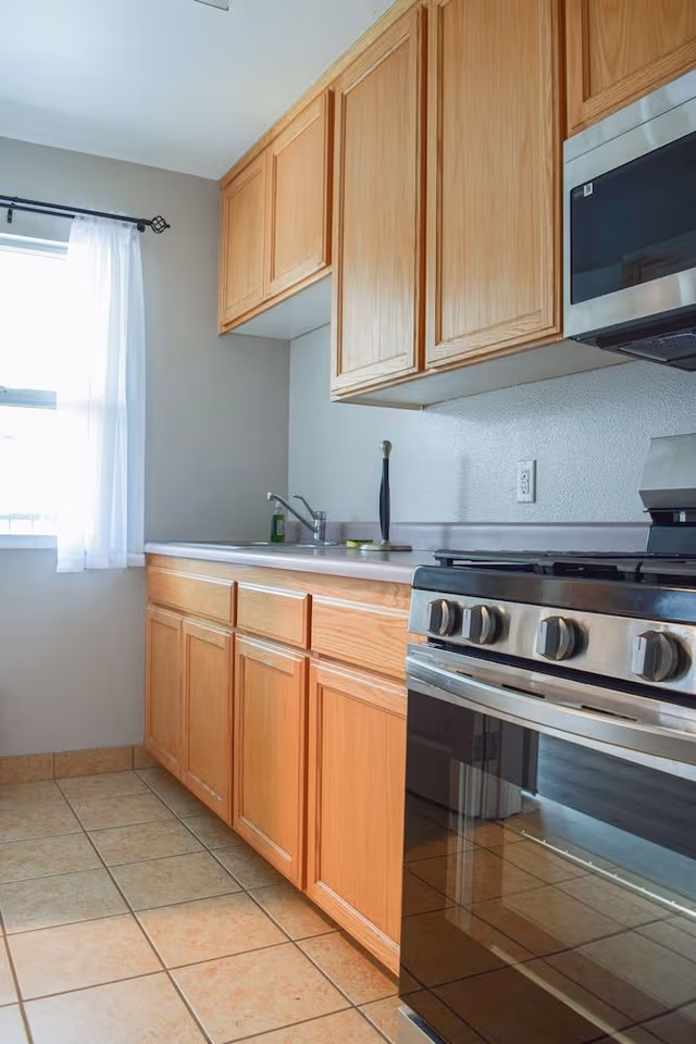 Deluxe Room, 2 Queen Beds, Kitchen