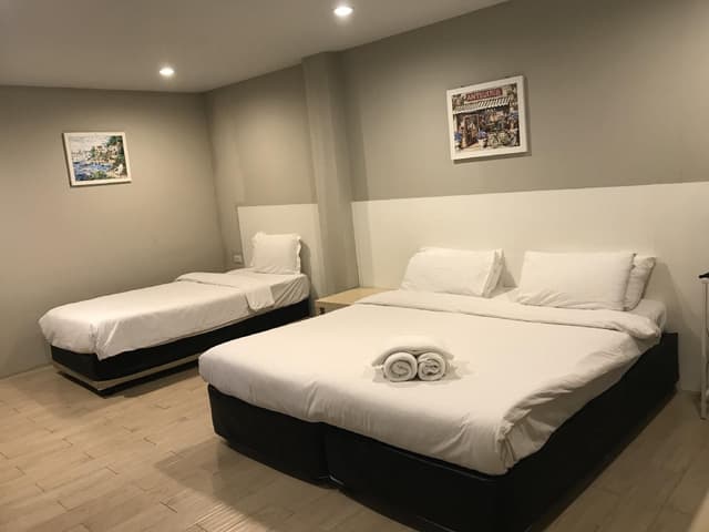 Deluxe Triple Room