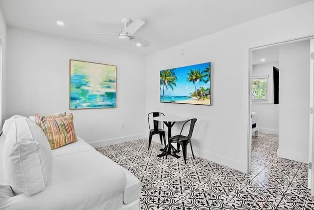 1 Bedroom King Suite