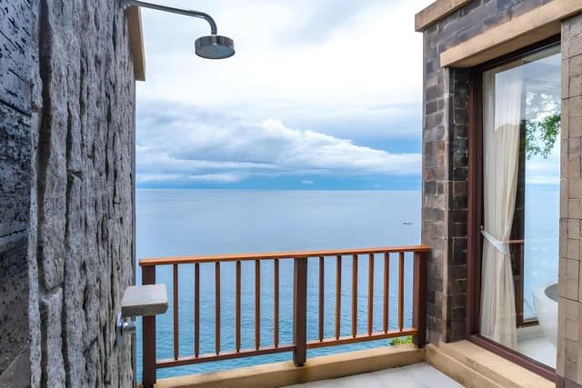 Cliff Pool Villa