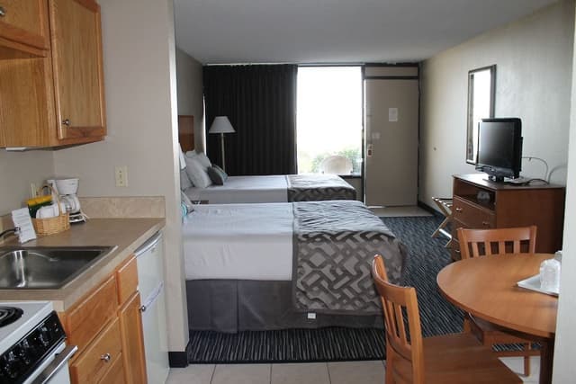 Suite, 2 Queen Beds, Kitchen, Oceanfront
