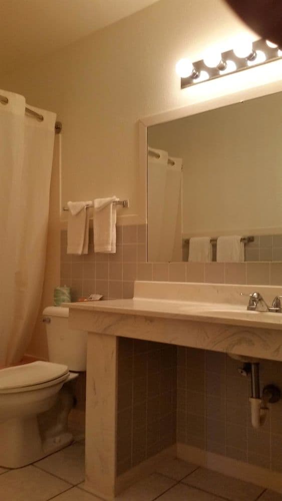Standard Room, 2 Queen Beds