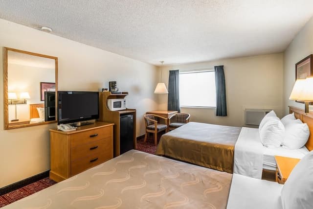 Room, 2 Queen Beds, Accessible, Non Smoking
