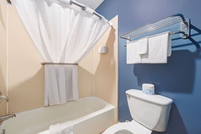 Room, Non Smoking (2 King Beds)