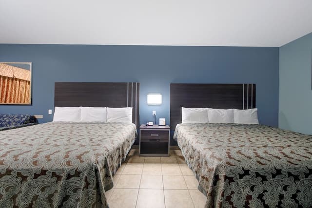 Room, Non Smoking (2 King Beds)