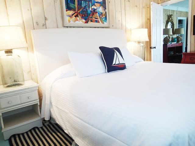 Classic Suite, 2 Bedrooms, Partial Sea View, Sea Facing