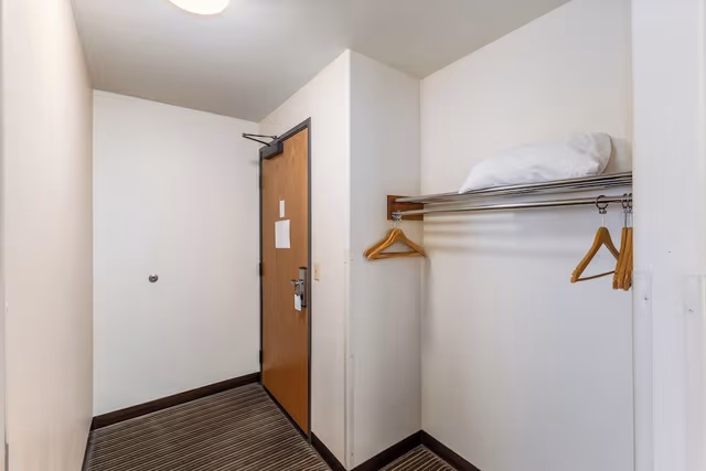 Deluxe Double Room, 2 Queen Beds, Non Smoking, Jetted Tub