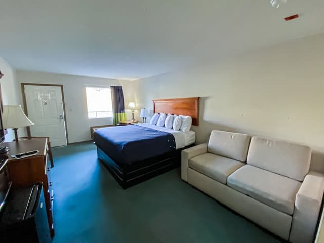 Deluxe Room, 2 Queen Beds, Mobility Accessible, Ground Floor