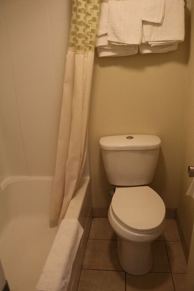 Standard Room, 2 Queen Beds, Non Smoking, Refrigerator & Microwave
