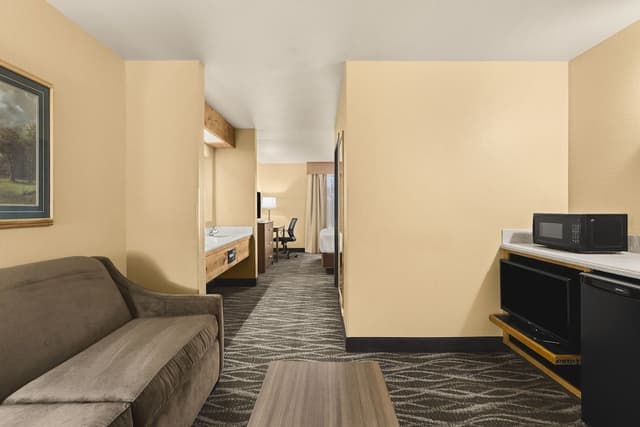 Suite, 1 King Bed