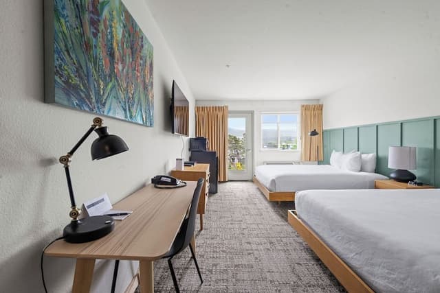 Queen Suite, 1 Bedroom with River View