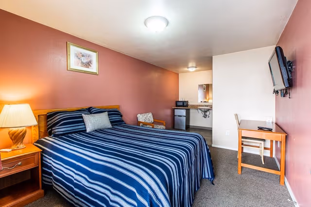 Single Room, 1 Queen Bed, Non Smoking