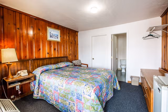 Single Room, 1 Double Bed, Smoking