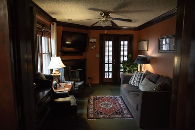 Captain John Smith Suite