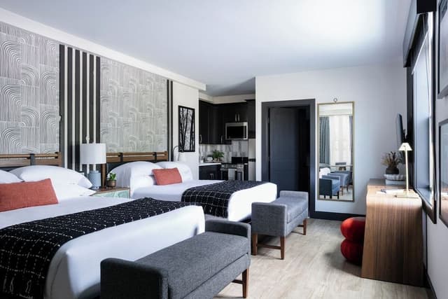 Room, 2 Queen Beds, Kitchen