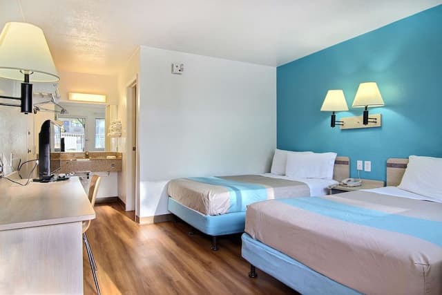 Standard Room, 2 Double Beds, Non Smoking