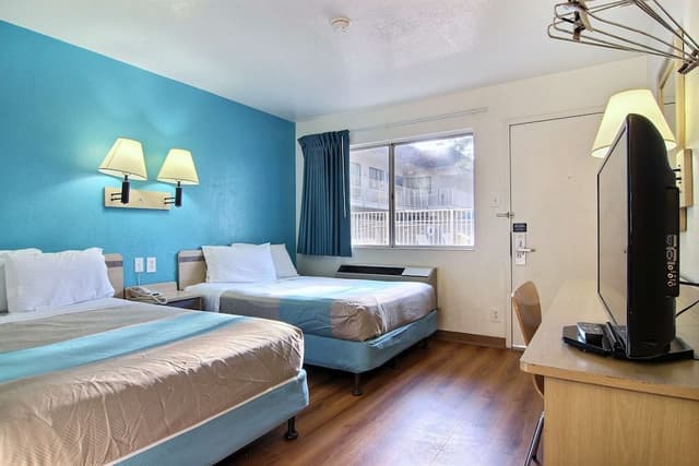 Standard Room, 2 Double Beds, Non Smoking