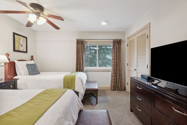 Standard Condo, 2 Bedrooms
