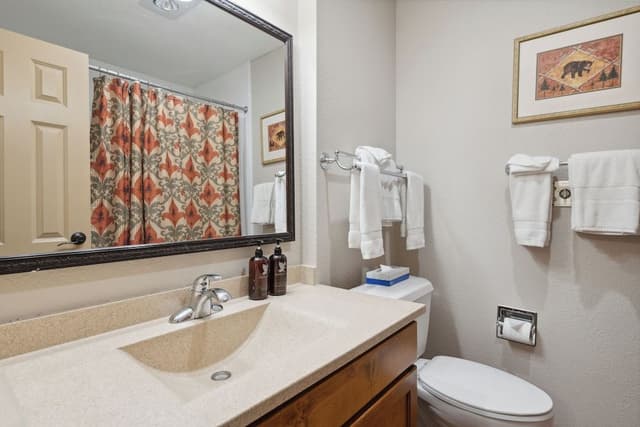 Standard Condo, 3 Bedrooms
