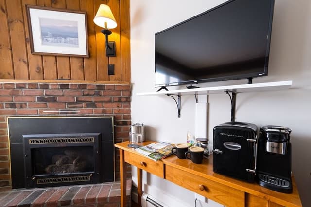 Comfort Double Room, Fireplace, Mountain View (Mt Clark)