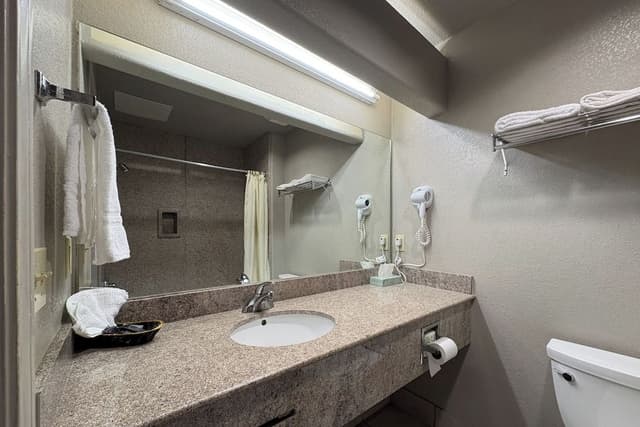 Room, Smoking, Kitchenette (2 King Beds)