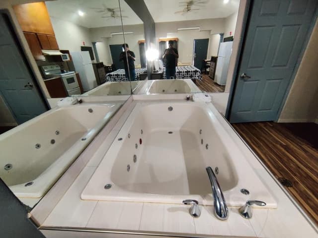 King Bed with Kitchenette