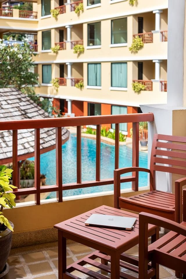 Junior Suite with Balcony