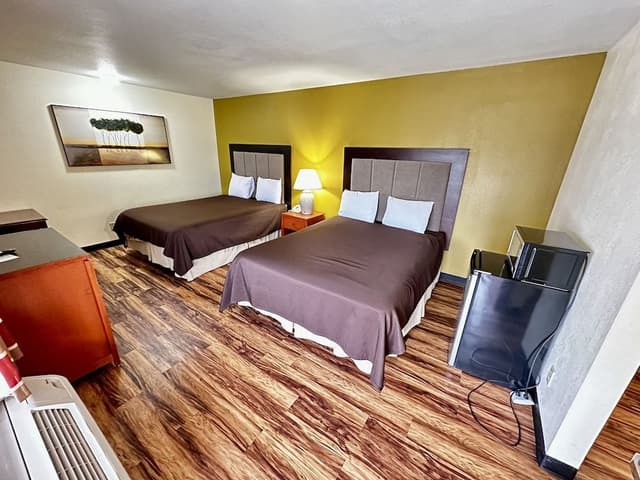 Standard Room, 2 Queen Beds, Non Smoking