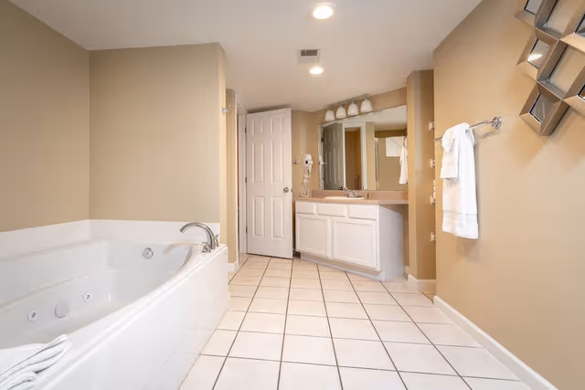 Standard Condo, 2 Bedrooms, Balcony