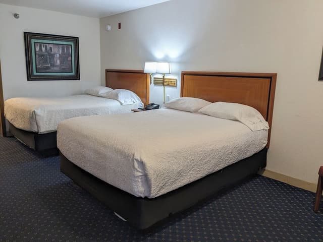 Standard Room with 2 Queen beds