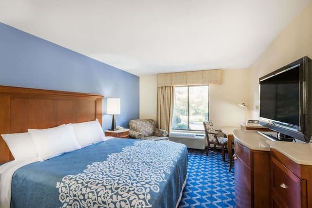 Deluxe Room, 1 King Bed