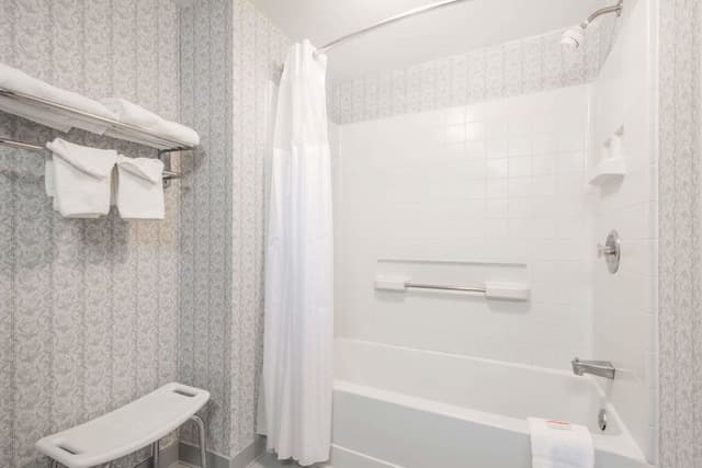 Deluxe Room, 1 King Bed