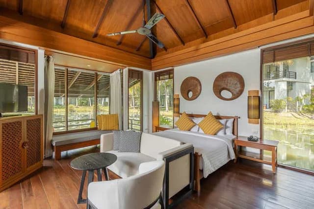 Float Villa