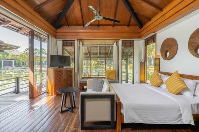Float Villa