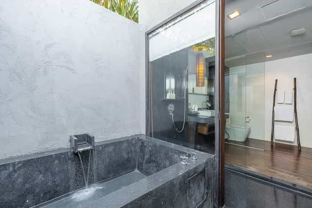 Float Villa
