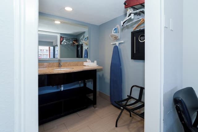 Double Room, 2 Queen Beds, Non Smoking