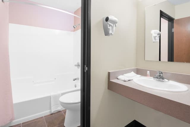 Suite, Kitchenette