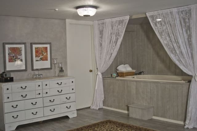White Birches Suite, 1 King Bed